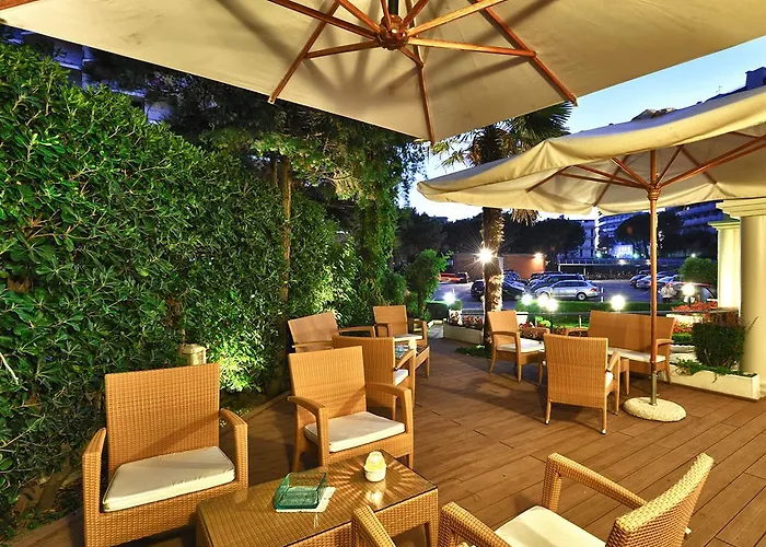 酒店 Niagara 利尼亚诺萨比亚多罗